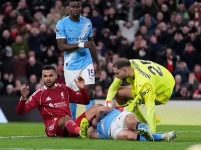 Kinh Hoàng: Khusanov Suýt Gãy Mặt Trước Liverpool, Man City Vẫn Ngược Dòng Thắng Nghẹt Thở