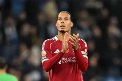 Van Dijk lên tiếng bác bỏ tin đồn gây sốc: 'Tôi không tổ chức họp riêng cầu thủ Liverpool' 1