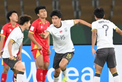 U23 Trung Quốc 'nghiền nát' U23 Việt Nam 3-0, Hậu vệ Peng Xiao tuyên bố: 'Chúng tôi hướng đến chức vô địch!' 1