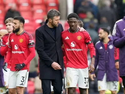 Kobbie Mainoo Làm Mưa Làm Gió: Pha Kiến Tạo Đỉnh Cao Giúp MU Nghiền Nát Tottenham 1