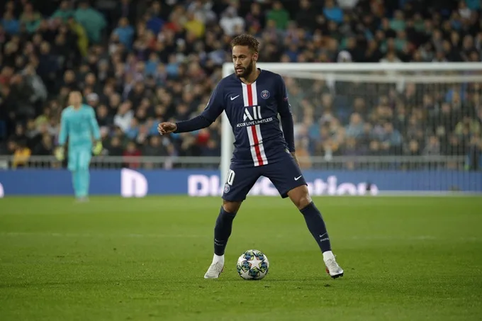 Neymar, biểu tượng của thứ bóng đá ngẫu hứng tại PSG